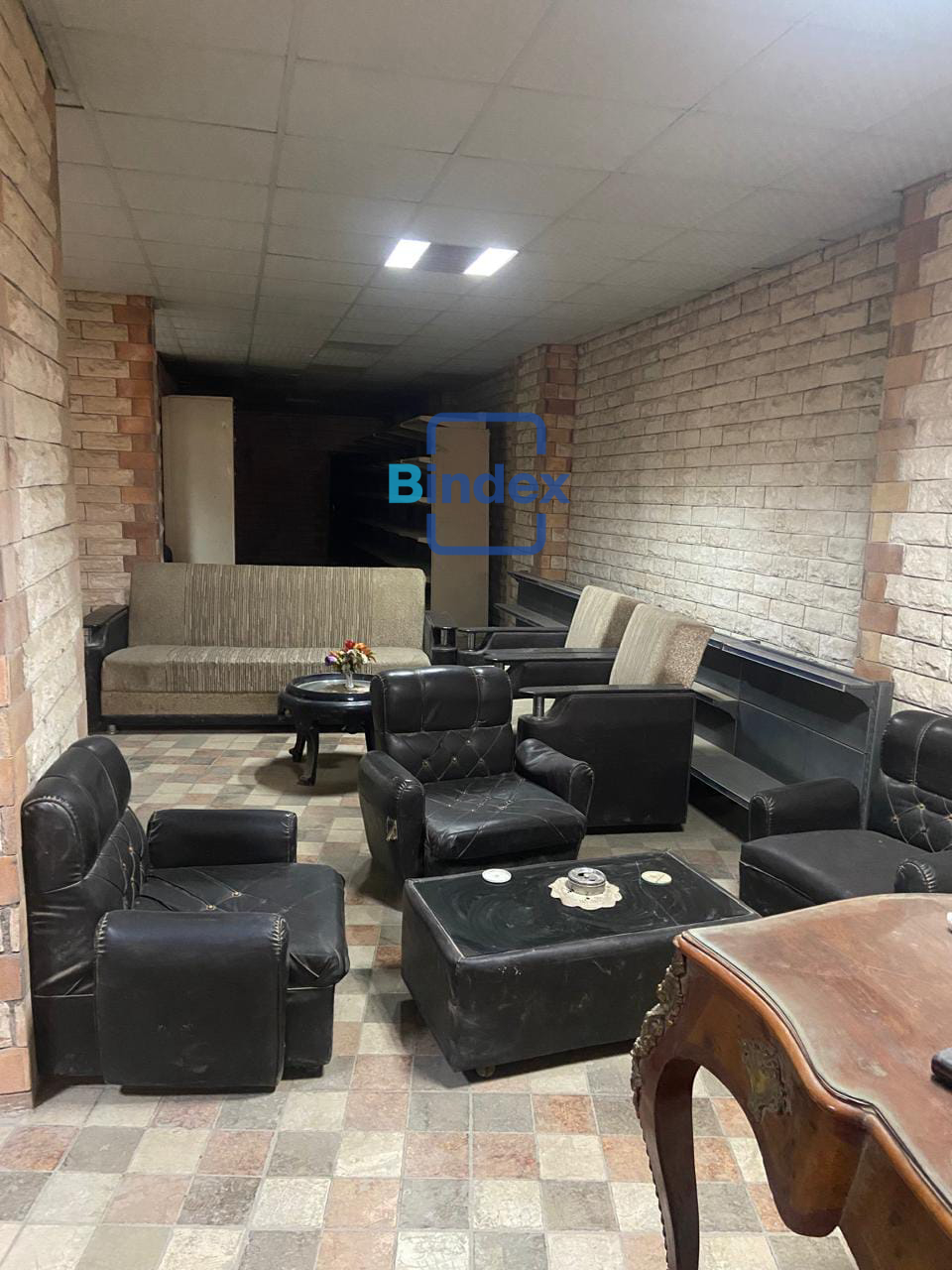 فرصة للايجار بميدان الالف مسكن 