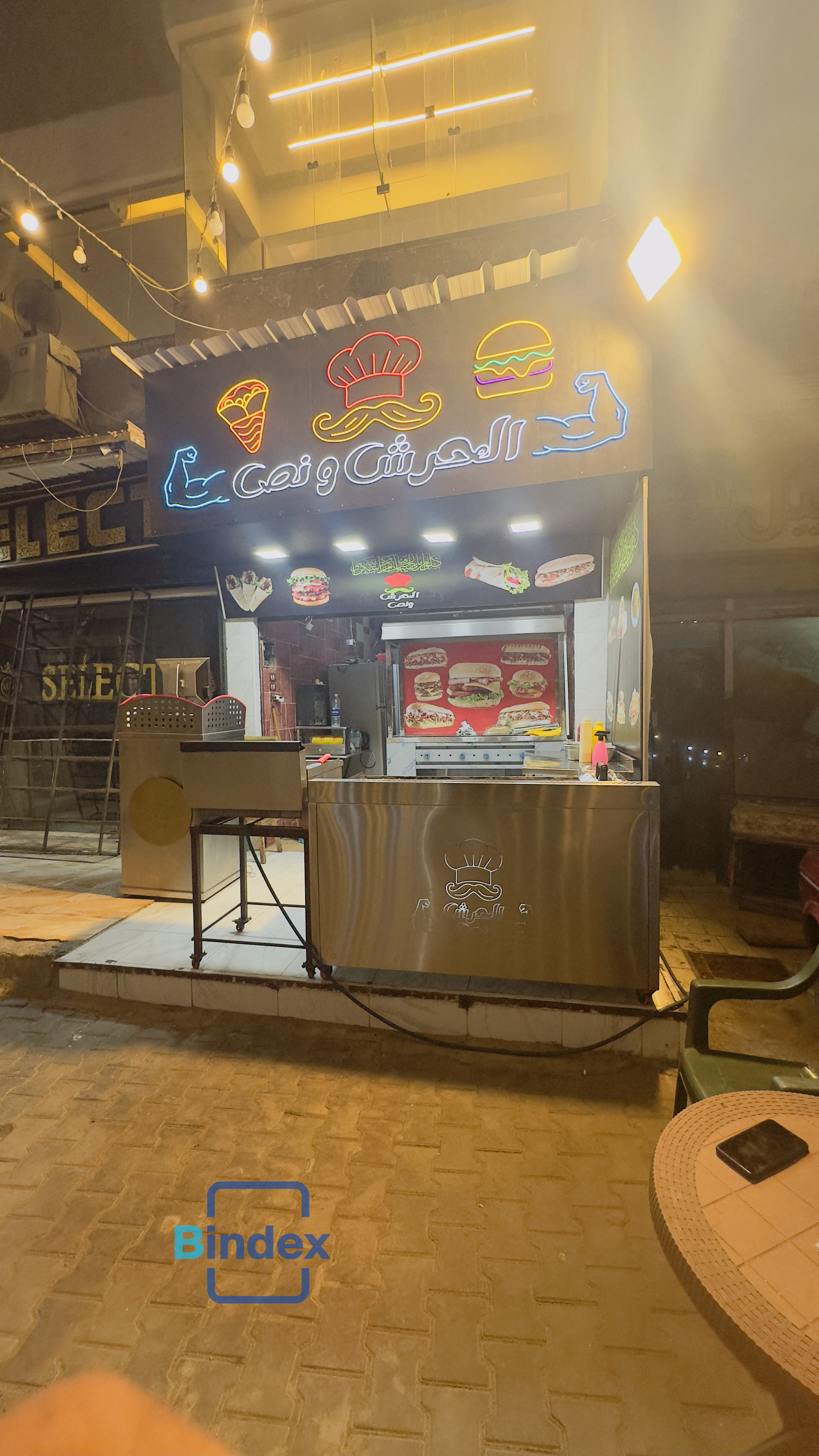 مطعم بالمعدات للايجار