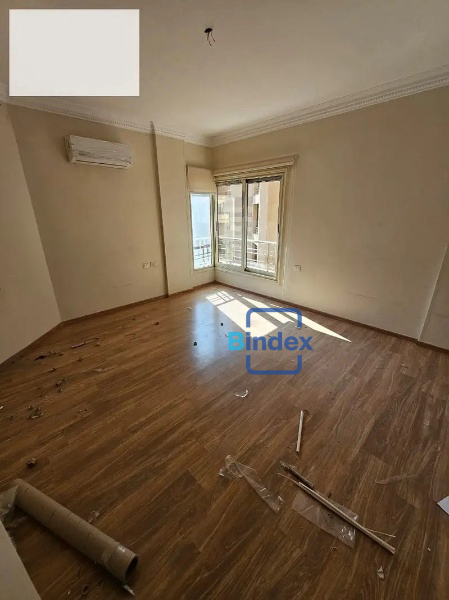 مقر ادارى للايجار 350 متر مرخص رسمي في افضل لوكيشن ف المعادى للشركات