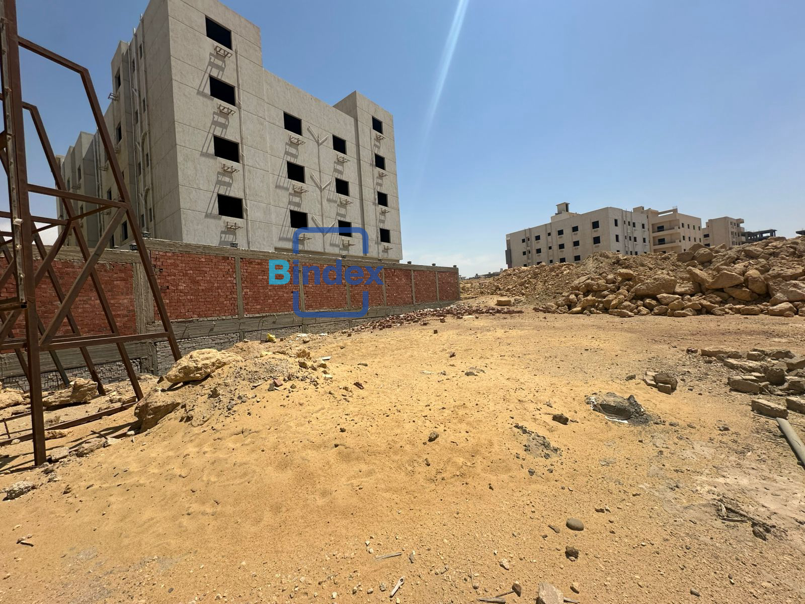 أرض سكنية خالصة بالتجمع الخامس بدون توكيلات 