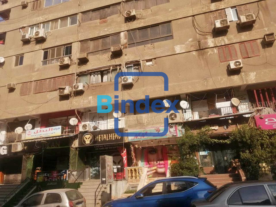 فرصه لراغبي الاستثمار لوكيشن مش معقول محل للبيع  