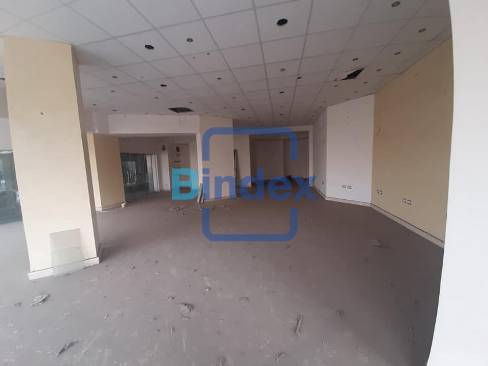 محل تجارى فى مصر الجديده عند ميدان الجامع