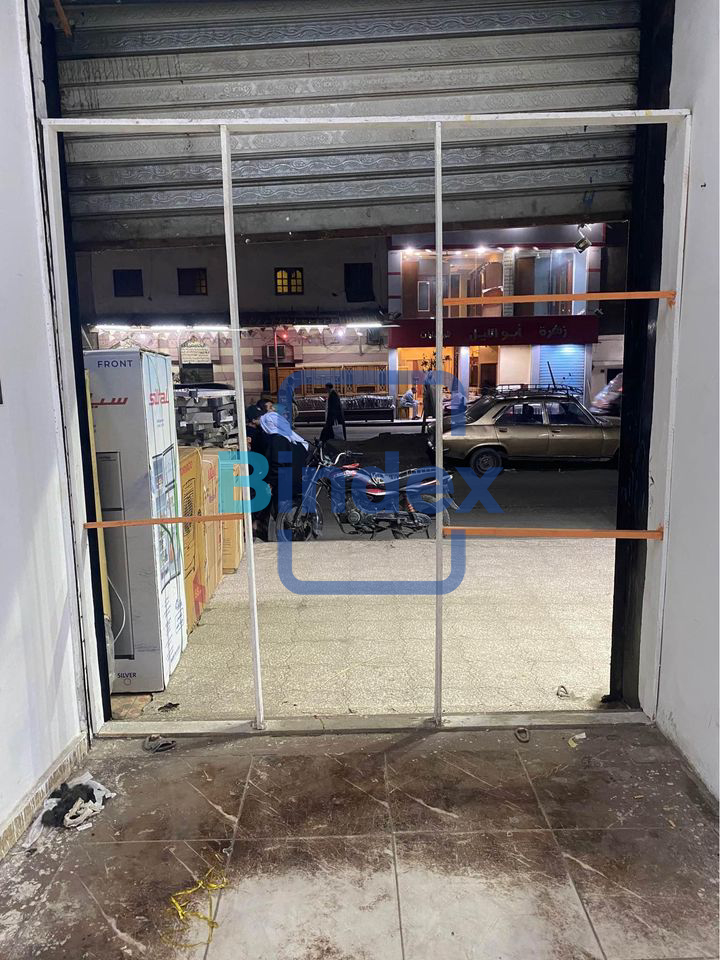 محل علي شارع عمومي سوبر لوكس للبيع ، شارع حيوي جدا 