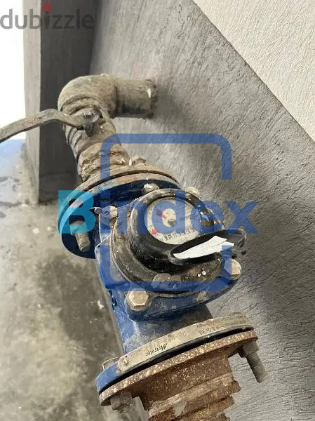 مصنع مساحه 1000 متر يوجد عداد كهرباء نص ميجا للايجار 