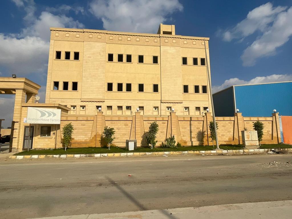 مصنع للايجار 10 الاف متر 