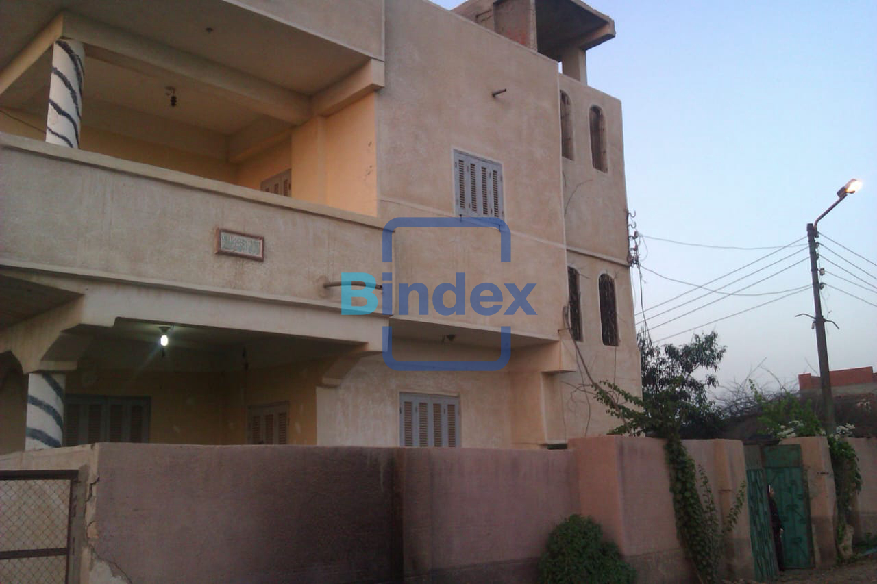 فرصه للبيع مشروع متكامل مزرعه وبيت وأرض زراعيه بكفر الشيخ