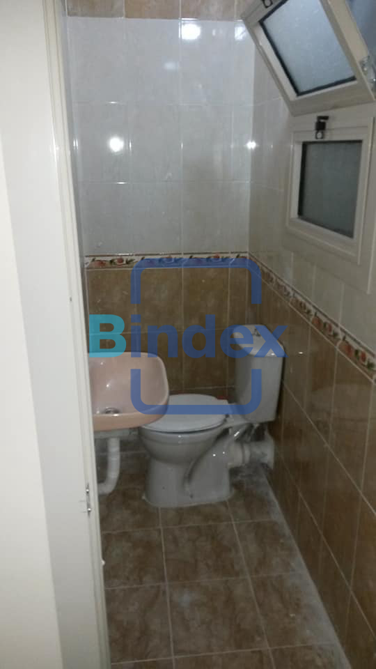 للايجار او البيع دوراول اداري 40 م سوبرلوكس بحمام وعدادات مياه وكهرباء مرخصة امام محكمه المعادي العرب