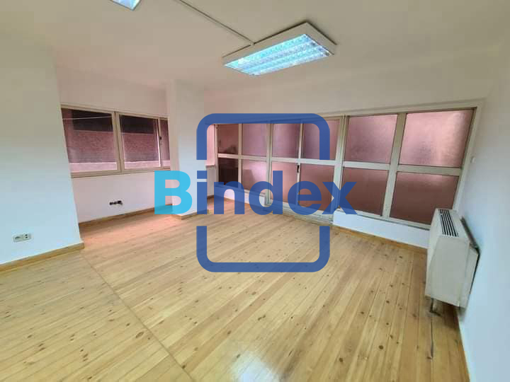 مقر اداري بموقع مميز بالدقي 