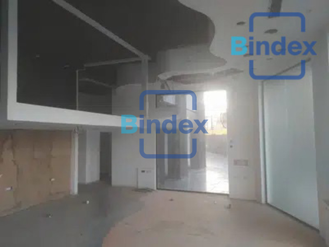 محل للايجار في التجمع الخامس شارع 90 جنوبي مباشره