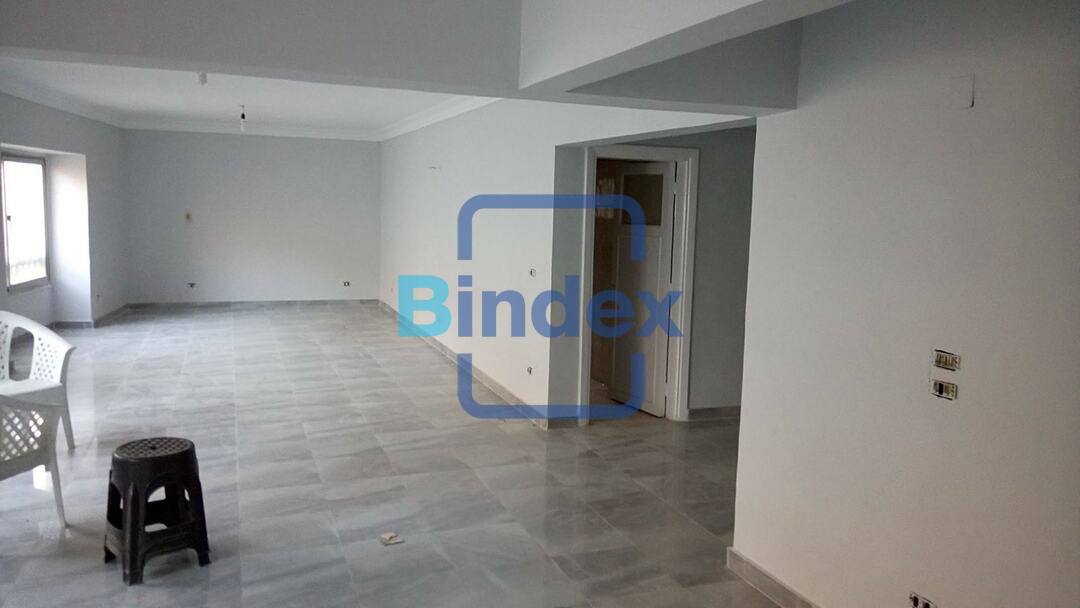 مقر اداري للايجار باقوي شارع تجاري بالهرم