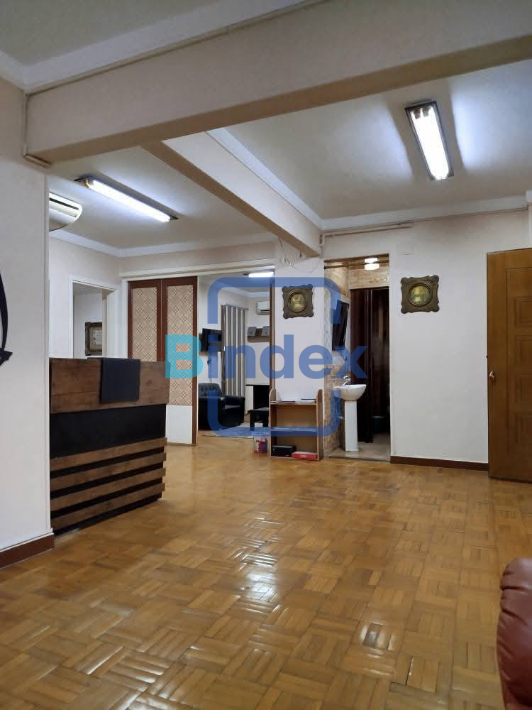 مكتب اداري مجهز ومفروش بالكامل للايجار 