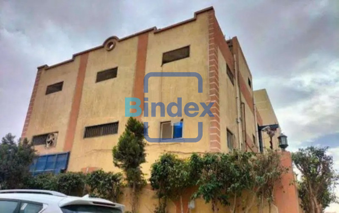 مصنع للايجار 