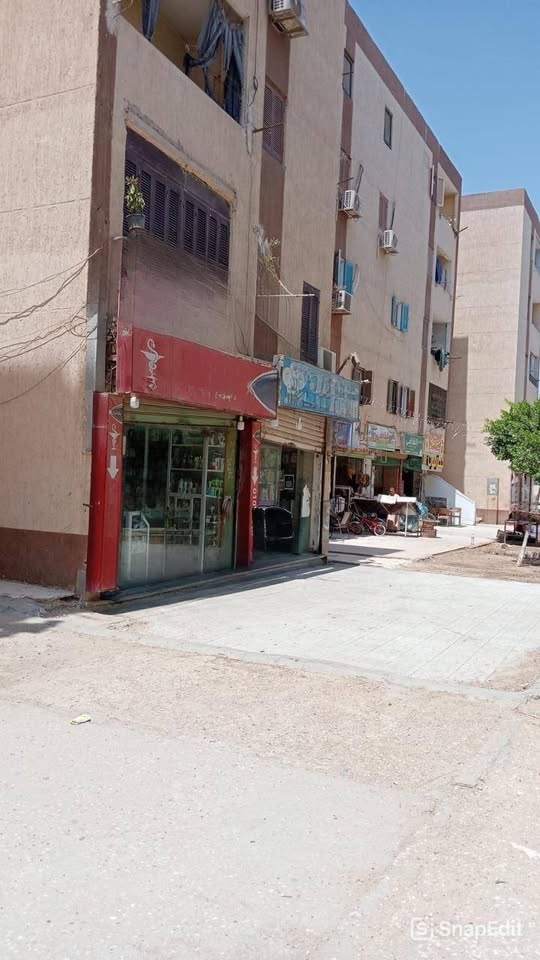  صيدلية للبيع – التجمع الأول