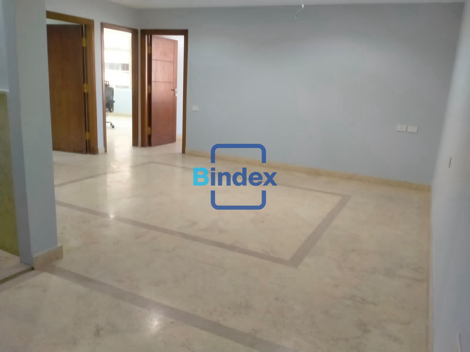 مقر ايجار فاخر شارع التحرير الرئيسي