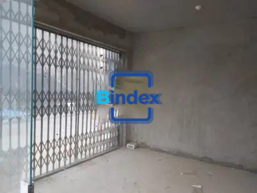 محل 28 متر للبيع في الحى الاول محليه 5 ,مدينة العبور 