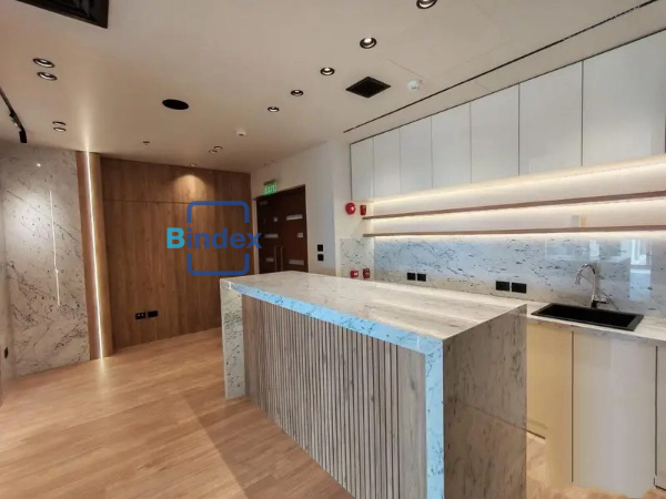 مكتب إداري للإيجار 136.5 متر متشطب بالكامل اوبن فيو في ميفيدا بزنس بارك التجمع الخامس