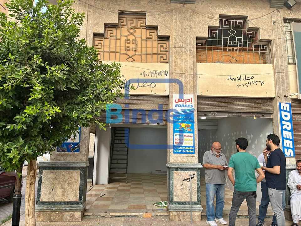 محل للبيع دورين بمول بترا بالعاشر من رمضان 