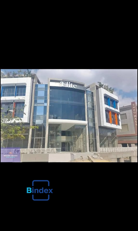 محل للايجار في التجمع في منطقة سكنيه