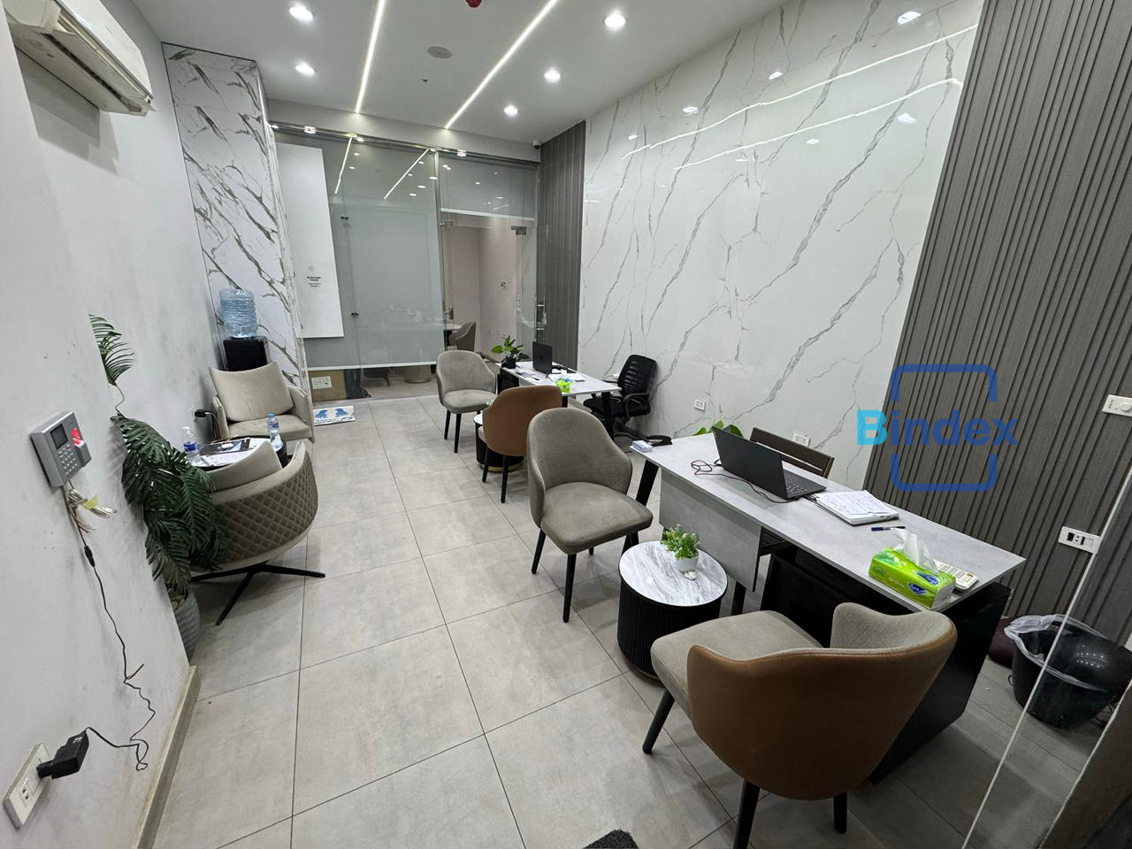 محل للايجار في ذا ماركت مول 