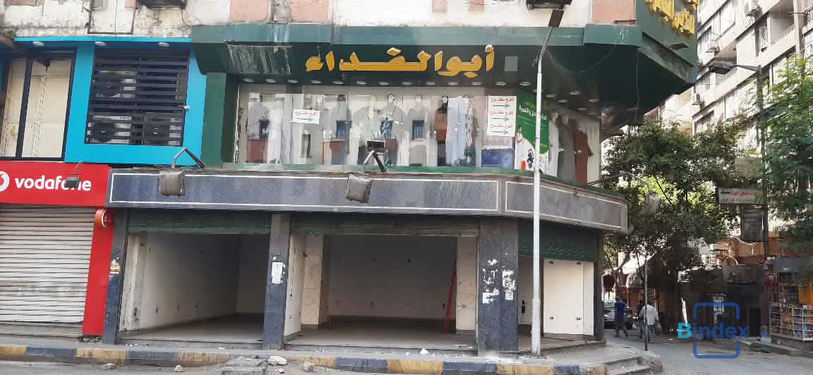 محل للبيع بموقع مميز بميدان الجيزة 