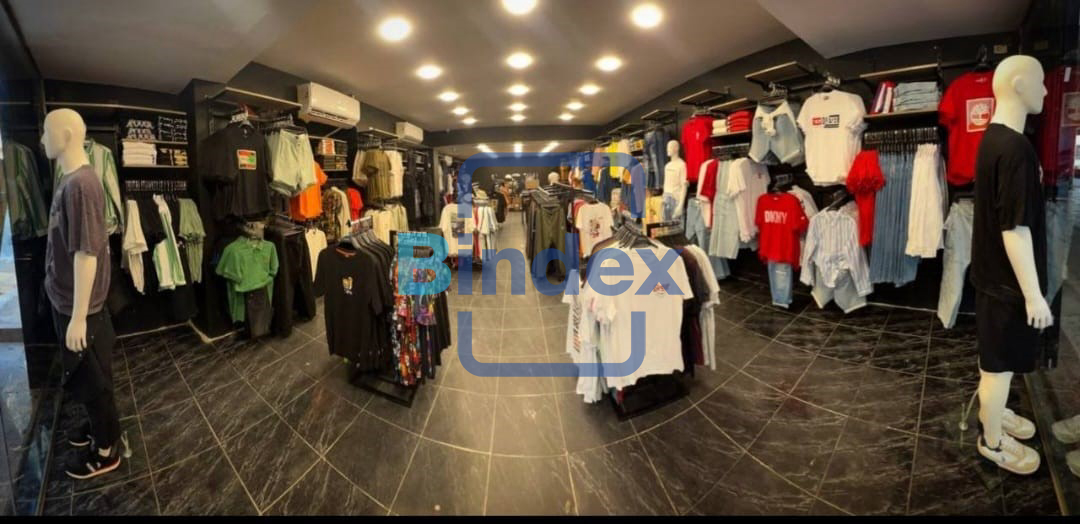 محل للبيع بموقع مميز 