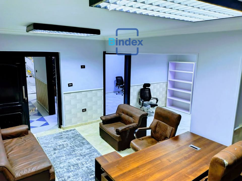 للايجار مقر يصلح مكتب او مقر اداري او كول سنتر او عيادة أعلى مول روكسي بالتكييفات والفرش