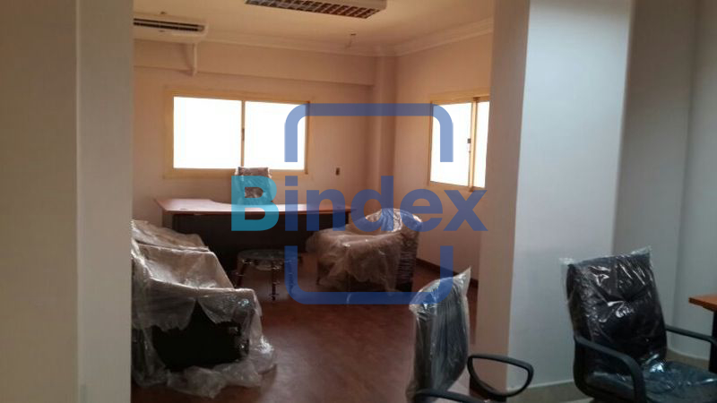 مصنع للبيع مكيف بالكامل بموقع مميز 