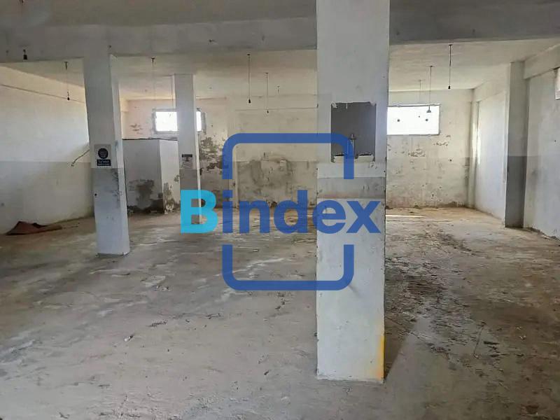 مصنع مساحه 300 متر رخصه كيماويات للايجار