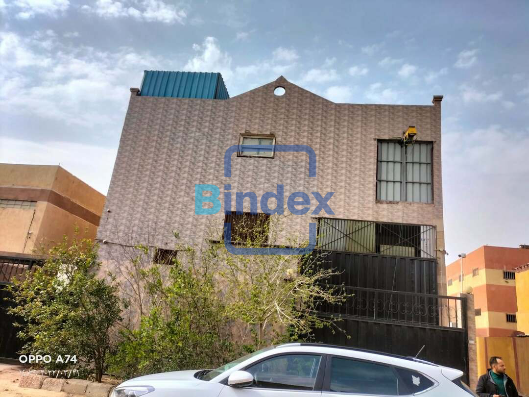 فرصه قويه للاستثمار بسعر مميز مصنع غذائي للبيع مؤجر حاليا 