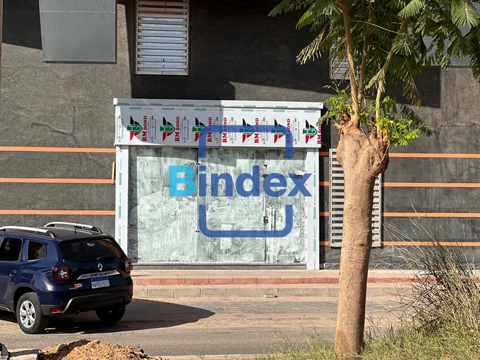 للبيع محل بمول تجاري في مدينة الشروق