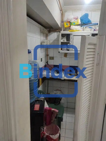 للايجار مكتب بالفرش المكتبي الكامل بسموحة شارع رئيسي