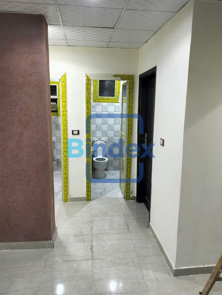 مقر للايجار مرخص في الهرم 