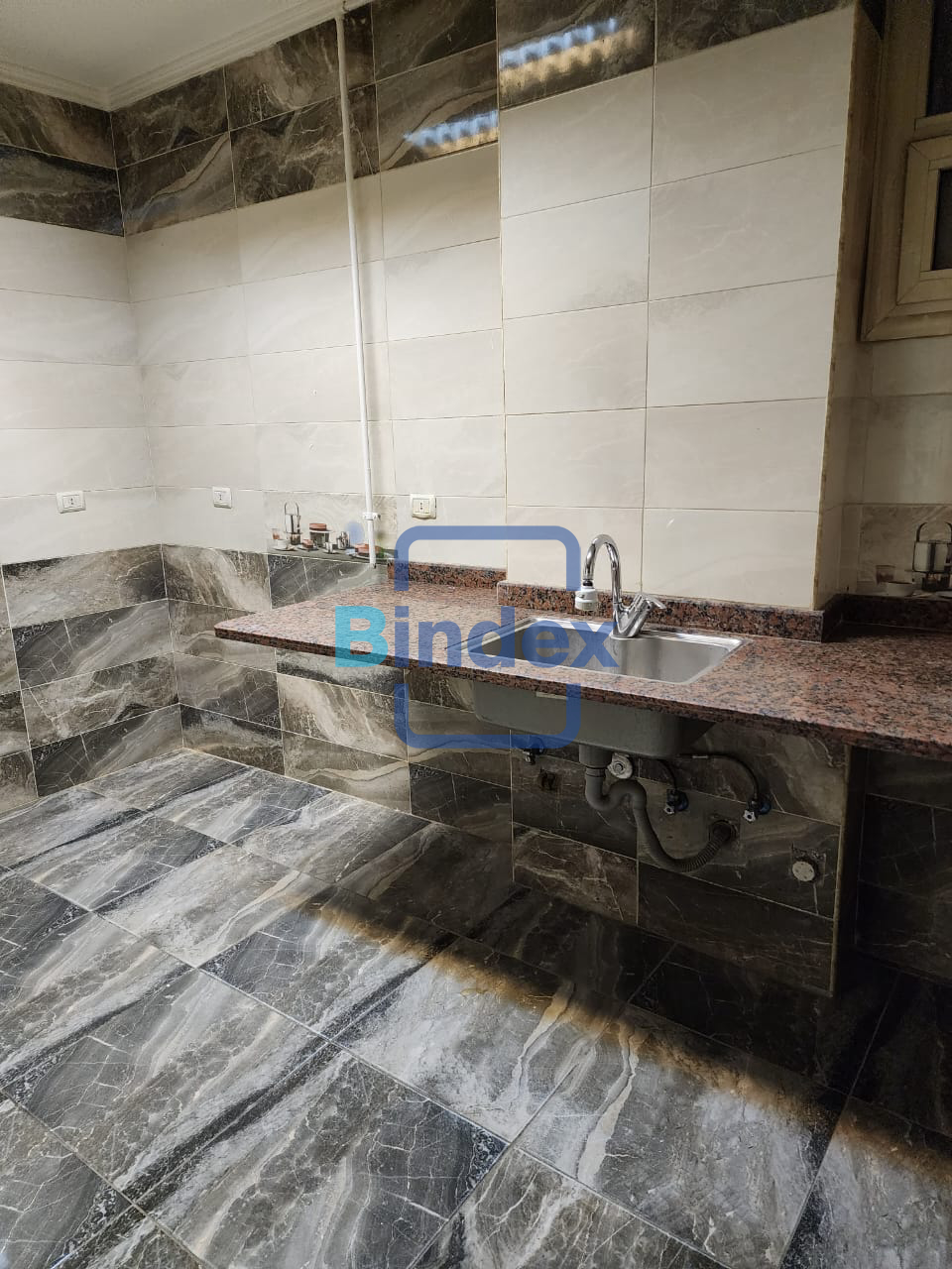 مقر اداري للايجار بالقرب من كارفور المعادي