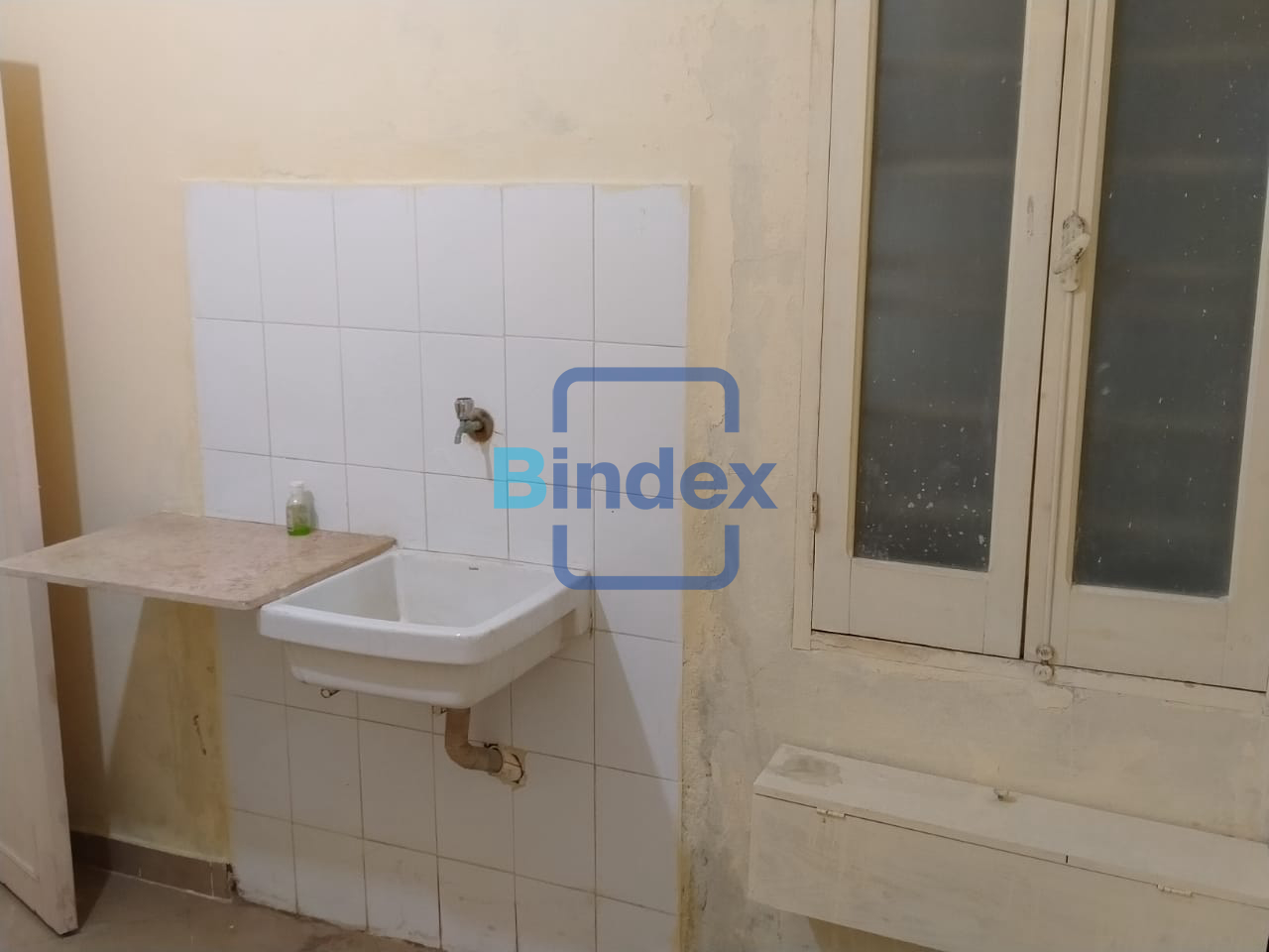 صيدلية للبيع او الايجار بالنزهة 2