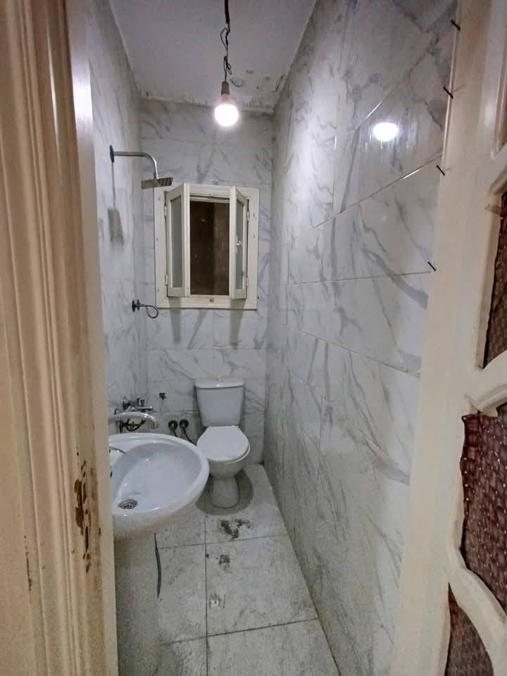 مكتب للايجار بسعر مميز بميدان الجيزة 