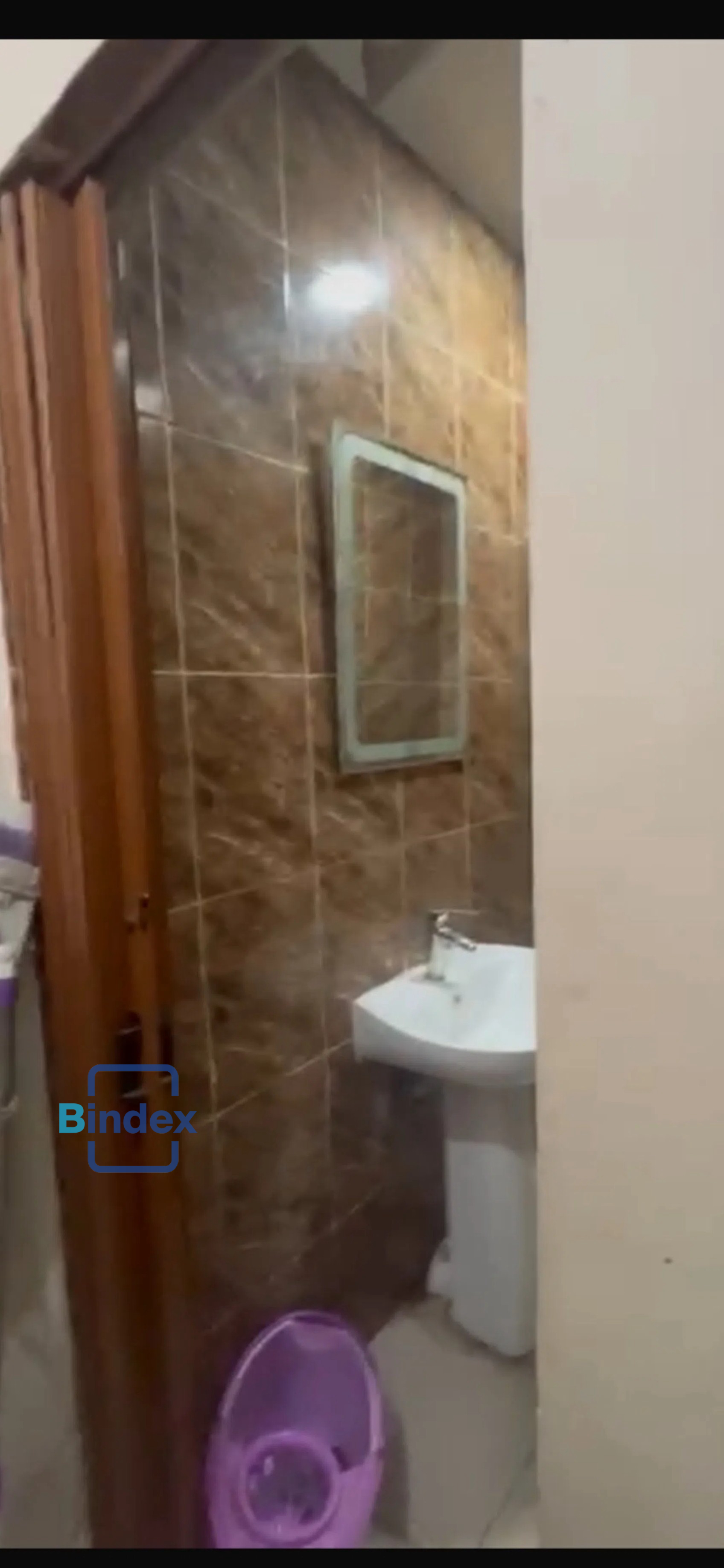 محل لقطة للبيع أو الايجار كامل التشطيب بالهضبة الوسطي 