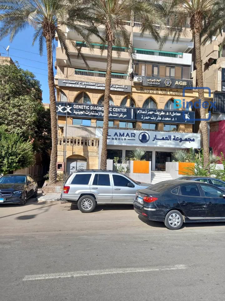 للبيع أو الإيجار مكتب اداري تجاري في شارع الثورة الرئيسي مصر الجديدة 