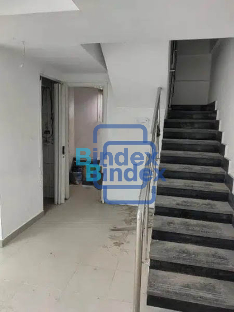 محل 250 متر للايجار بالهرم    