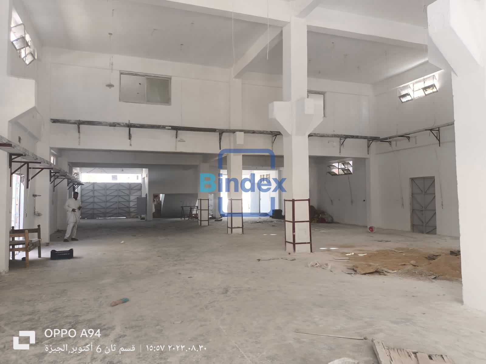 دور ارضي في مصنع للايجار 