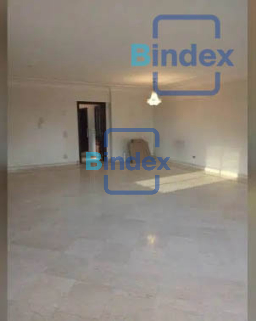 مكتب للايجار دور ارضي بموقع مميز 