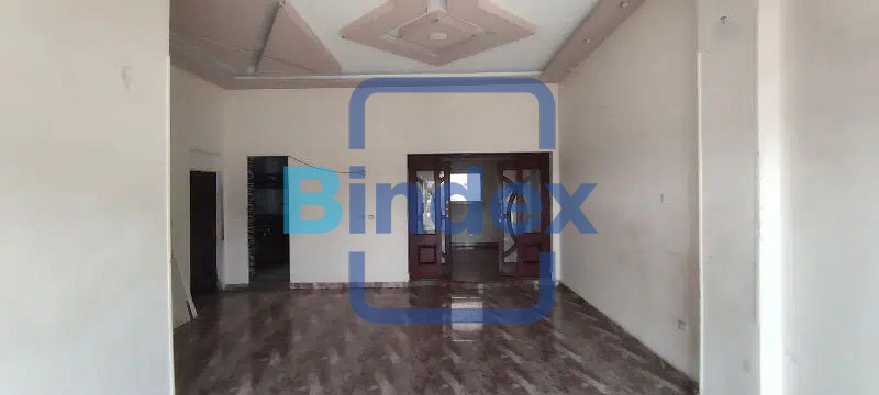 مخزن مساحه 250 متر اول نمره على الطريق الدائري مباشر للايجار