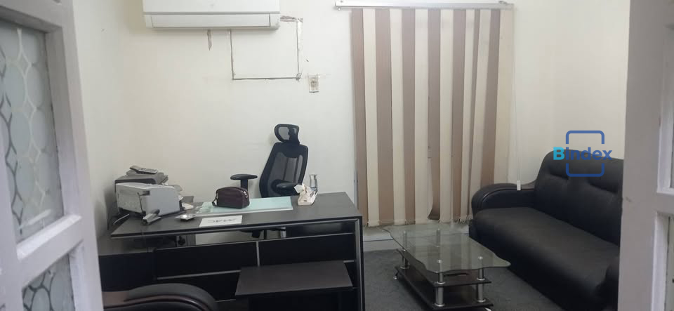 للايجار مكتب اداري مفروش ومكيف مجهز بكل المعدات 