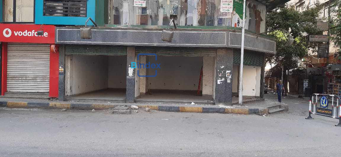 محل للبيع بموقع مميز بميدان الجيزة 