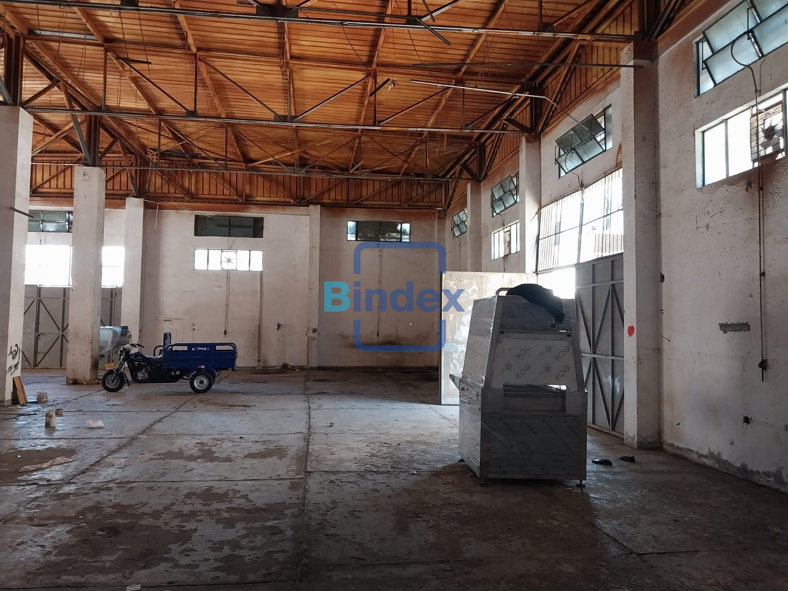 مصنع 1800 متر للايجار 