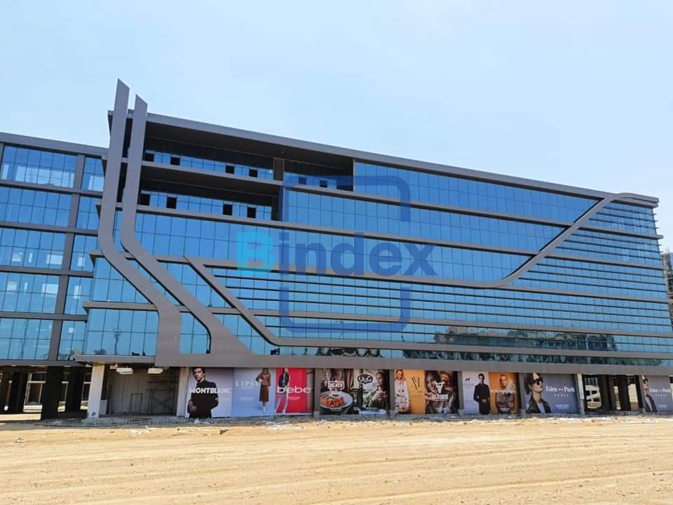 محل تجاري للبيع متاجر لبراند في الدور الارضي علي واجهة المول 