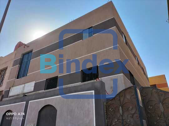 مصنع ملابس للايجار 