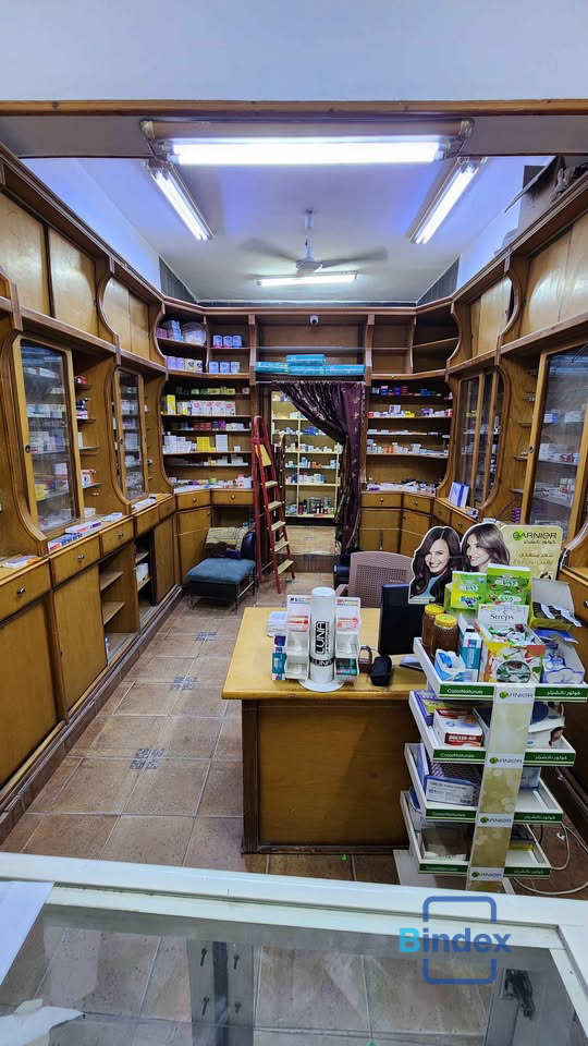 صيدلية للبيع امام مستشفي تابعة لمجموعة دواك