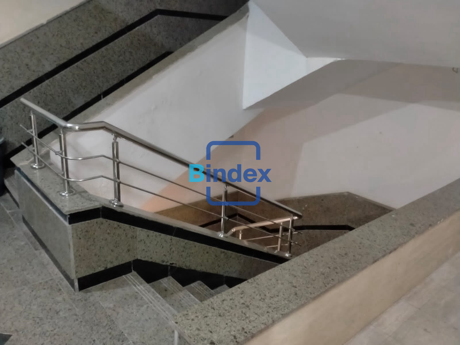 مقر ايجار فاخر شارع التحرير الرئيسي