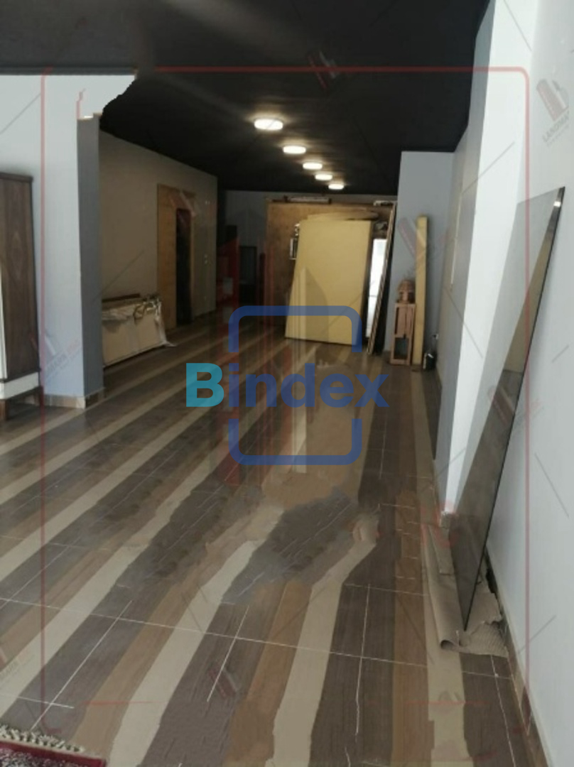 محل تجاري للايجار 240 متر يصلح لعديد من الانشطه كالمطاعم والكافيهات .........