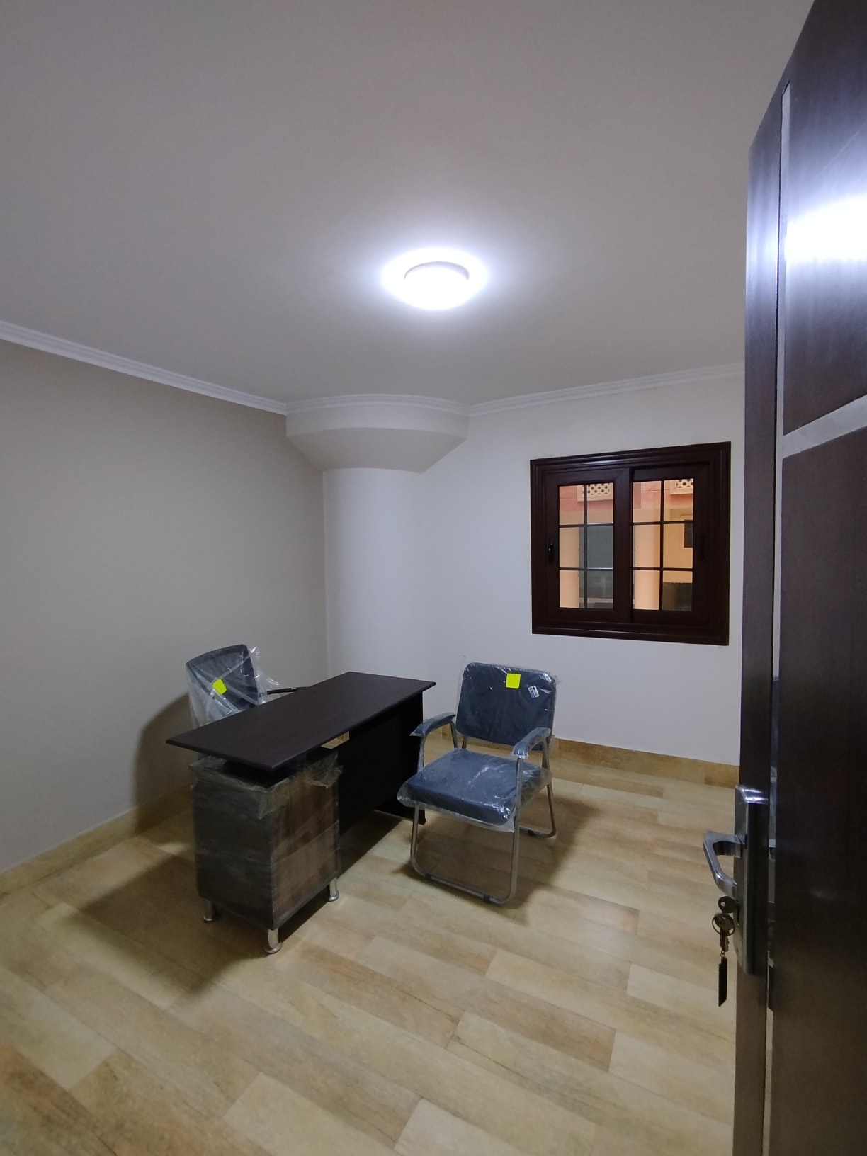 مكتب اداري للايجار بشارع المريوطية الهرم 